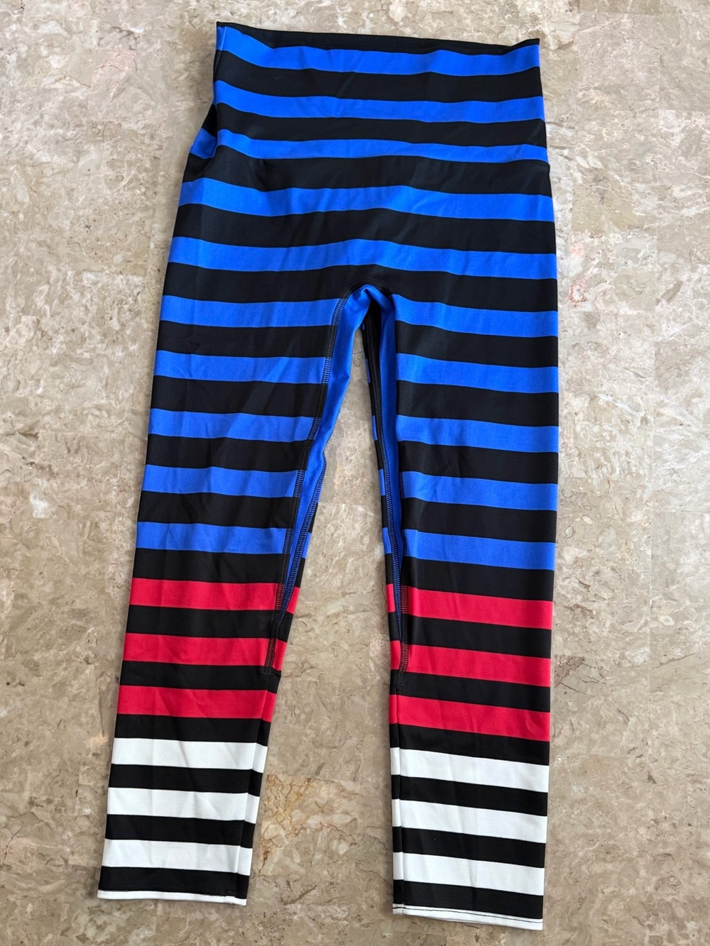 K-deer stripe leggings size Medium